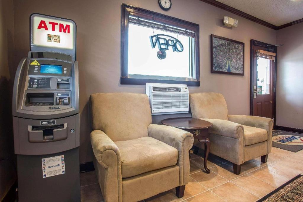 Suburban Studios Charlotte-Ballantyne Pineville Exterior photo